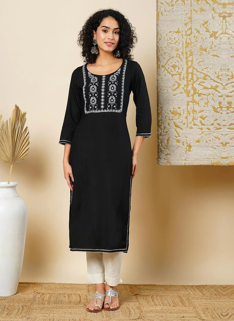 globus Globus Women Black & White Floral Yoke Design Thread Work Straight Kurta